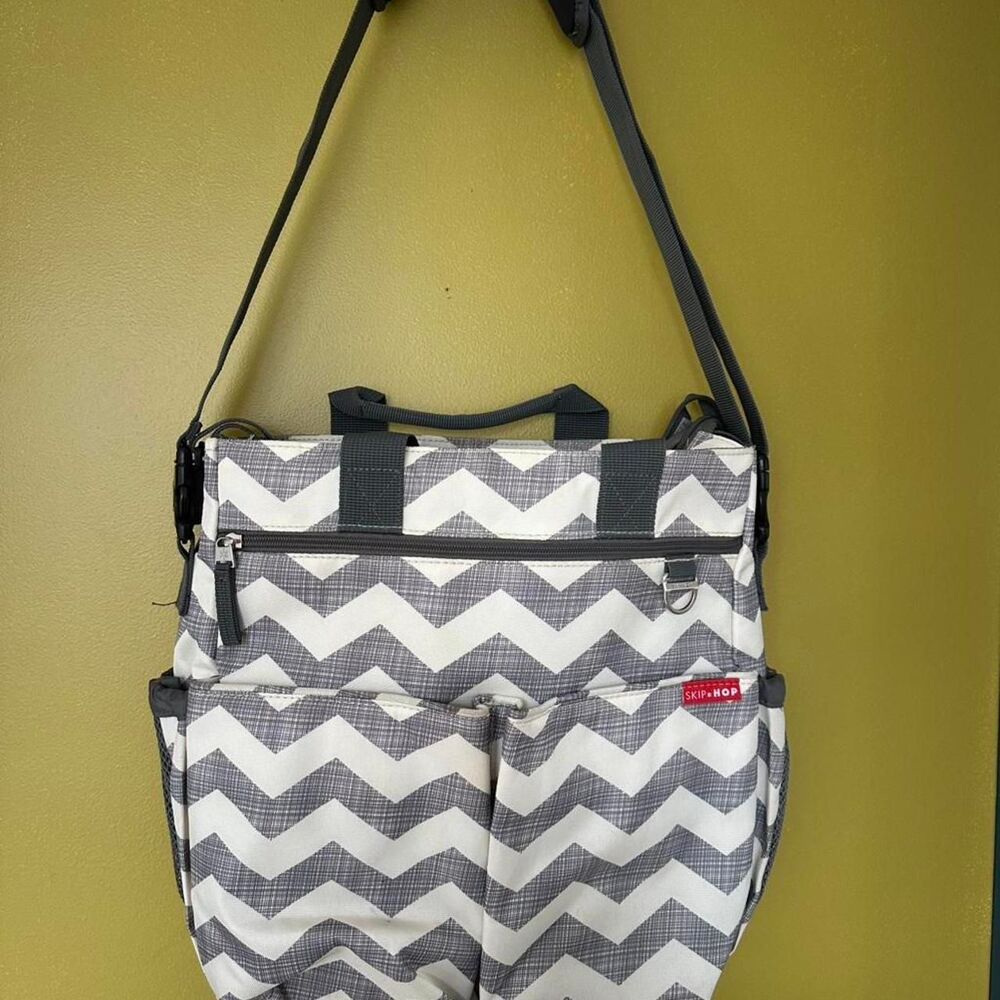 Skip-hop Diaper Bag with changing pad